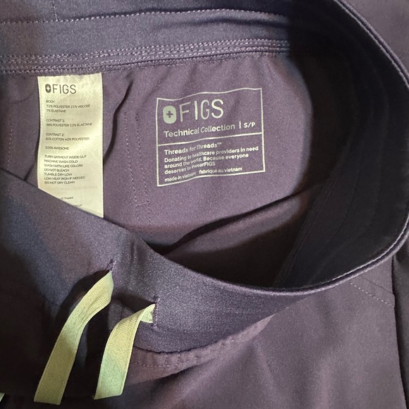 FIGS Purple Jam Set - Rafaela XS top, joggers SP - Picture 3 of 4